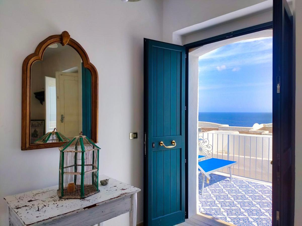 La Caura Di Casa Camilla Journey Apartman Marina Serra Kültér fotó