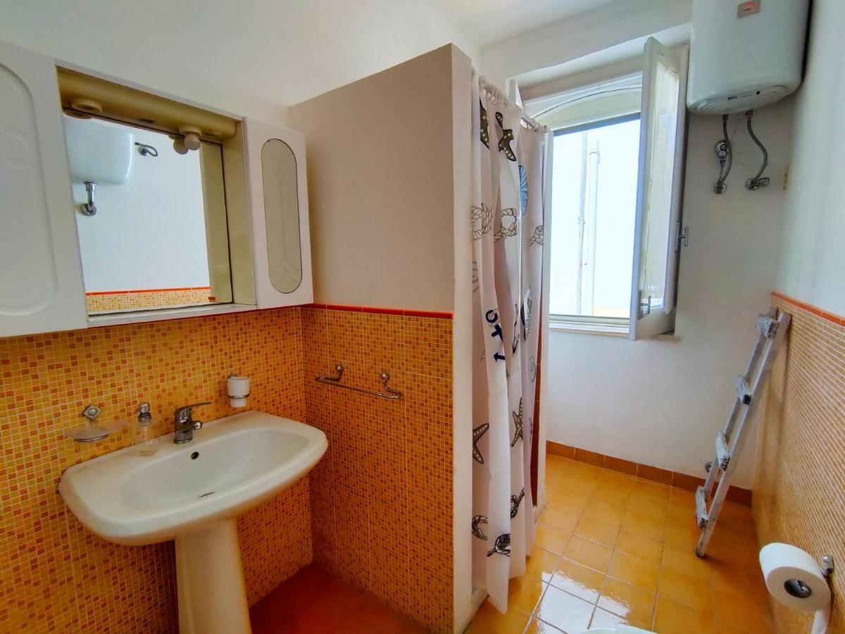 La Caura Di Casa Camilla Journey Apartman Marina Serra Kültér fotó